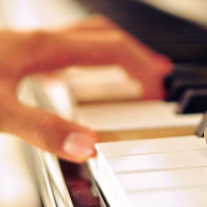 丫丫自慰97AV三级片
